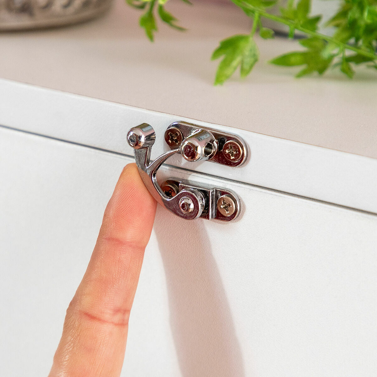 V8HBF0FA810CF3E807CBC8EBDD98566FA3FR5238890P10