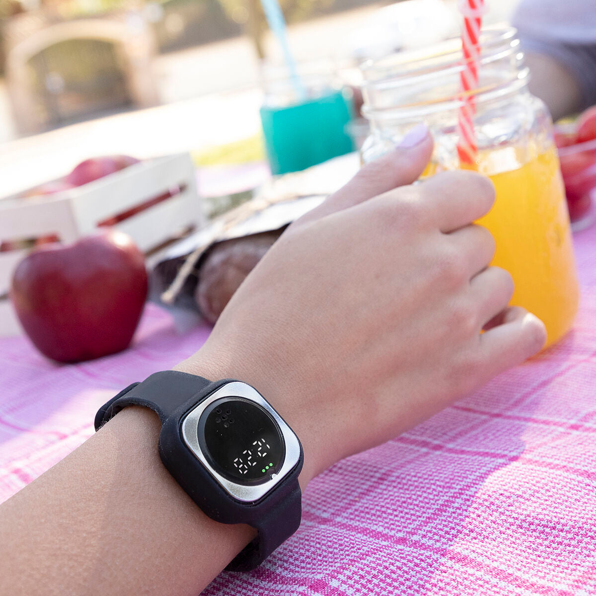 V14HE03E19D8B4DD7515483109245A94615BR5434811P4